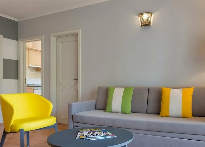 Ap Victoria Sport And מלון אלבופיירה