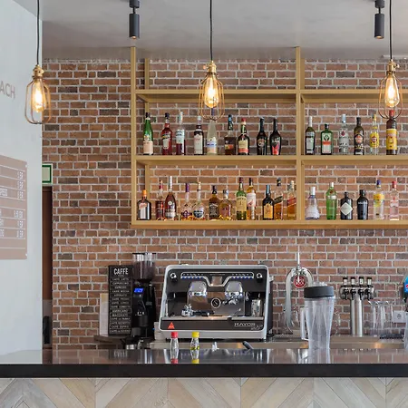 מלון Ap Victoria Sport And 4*