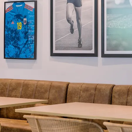 Ap Victoria Sport And מלון 4*